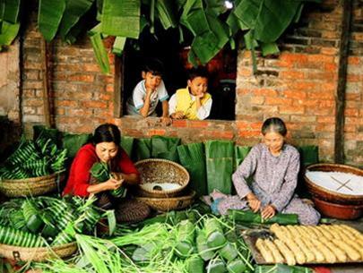 Lối sống người Việt Nam dưới tác động của toàn cầu hóa hiện nay Nau%20banh%20trung